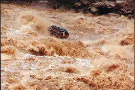 《热流》记录悲壮的“1986长江第一漂”：历史没有办法回头图片