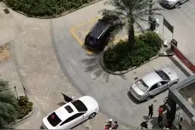 业主拒交费，保安拒开门！海口永秀花园北一区现停车费纠纷图片