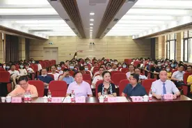 重庆市东南医院：铜离子电化学疗法开创“痔疗”新天地，解决患者“后股之忧”图片