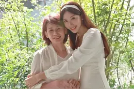 美人计 | 婚后的林志玲，怎么越变越像出道时的她了？图片