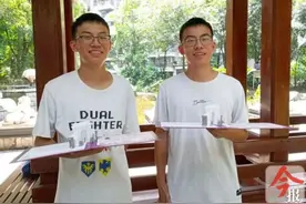 柳州双胞胎学霸考上清华！高考分数相同(图片