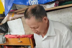 在诗歌中，“一个清洁工与所有人同样高贵”图片