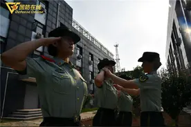 飒！这群女兵的蜕变竟如此惊艳图片