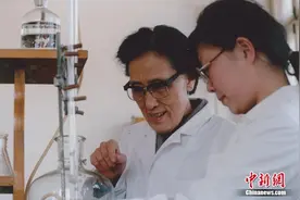 陈朴先：中国葡萄酒行业第一位女酿酒师的杯酒人生图片