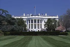 梅拉尼娅·特朗普翻新玫瑰园遭吐槽，白宫装修有哪些规矩图片