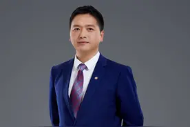 深圳40年·财经40人｜卓越城市更新集团总经理万伟：城市更新是深圳经济二次腾飞重要引擎图片