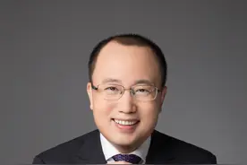 深圳40年•财经40人｜广东省住房政策研究中心首席研究员李宇嘉：房产税或许将首先在深圳区域落地图片