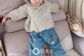 秋季连帽系带儿童钩针外套（有编织图解）图片