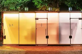 这些东京的“透明厕所”，看安藤忠雄、隈研吾如何设计公厕图片