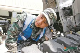 张俊凯“士兵工匠”守护铁骑图片
