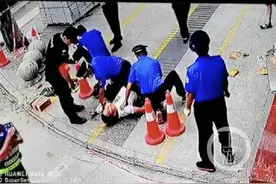 四川阆中城管暂扣物品起冲突，店主倒地执法人员受伤图片