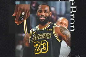 黑曼巴球衣加成，湖人拿到赛点向科比致敬图片