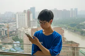 FMVP林恒告别成都：少年再度远行图片