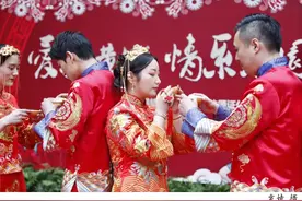 上海1332对新人今天结婚登记，七夕领证热潮背后，这些“甜蜜的烦恼”依旧存在图片