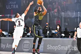 詹姆斯成NBA季后赛总得分第一人图片