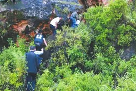 丽江被抱走3岁男童已找到 其父亲鞠躬致谢图片