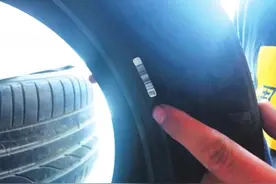 “新换的轮胎发生爆胎，是谁抹去了轮胎的身份证？”追踪 业内人士揭秘：抹去轮胎条形码是为了串货图片