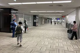 疫情下日本记者坐飞机来中国 几番感慨“竟然做到这地步”图片