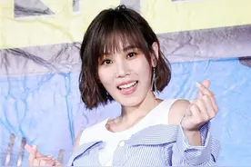 歌手转行当房产中介！李佳薇回应：是认真在上班图片