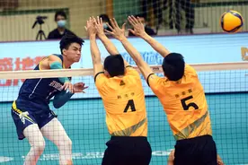 排球——男排超级联赛：四川胜上海图片