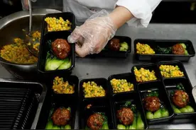 快评丨“女版盒饭”与性别歧视无关，避免浪费不妨再多些创意图片