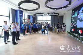 行走自贸区｜首站探访“西安港”中欧班列营运中心图片