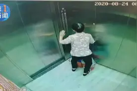 老人突发心梗晕倒电梯内 妈妈放下婴儿救晕倒老人图片