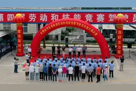 合肥经开区：公交驾驶员赛技能图片
