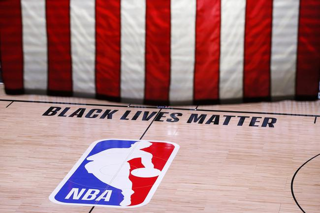 NBA季后赛将恢复，特朗普批评：像个政治组织，收视率还差