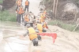 被洪水卷走的抗洪战士冒小驰，出院才一天就去了这里图片