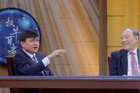 SARS暴发时张文宏拿到哈佛录取通知书，他如何选择？视频封面