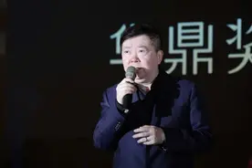 香港著名电影人文隽，出任第27届华鼎奖电影专家评委会主席图片