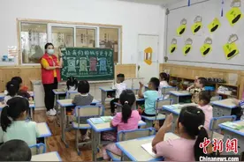 山西太原：全民参与“创城”大小志愿者“齐上阵”图片
