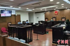 大学生情侣兼职解封微信账号获刑 系全国首例“微信解封”入罪案图片