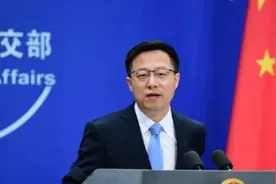 台湾方面战斗机和美空中加油机执行空中加油任务？外交部回应图片