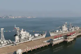 湛江舰、珠海舰退出现役图片