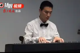 苏州盲人小伙通过钢琴十级考试 最大梦想成为钢琴老师报答母亲图片