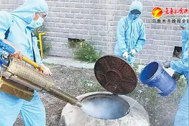 乌鲁木齐小区内：物业清理卫生死角图片