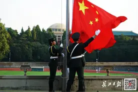 这次回来，我想你陪我久一点图片