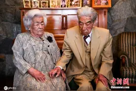 厄瓜多尔夫妇年龄相加达214岁创纪录 相濡以沫近80年图片