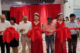 添彩繁华经济圈，平顶山首家地下商业步行街开街图片