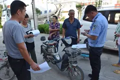 集安全教育与车辆挂牌工作为一体！济宁曲阜市吴村镇集中开展电动车登记、挂牌工作图片