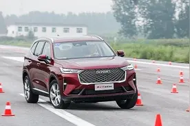 9年售出“300万辆”的哈弗H6换新了，我们为你圈出了这款“国民神车”4大亮点｜新车图片