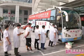 暑气渐消秋意长，白衣赤诚献血忙——潍坊市中医院总院区、东院区同步开展爱心献血活动图片