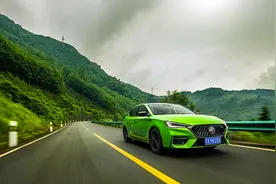 15万元落地的运动轿车，名爵6与领克03谁是年轻人的最优选？图片