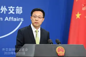 美媒污蔑称中国军队派留学生隐瞒军人身份赴美学习，外交部：敦促美方不要编造借口开脱，停止歧视性行为图片