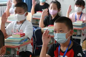 我是小学生啦图片