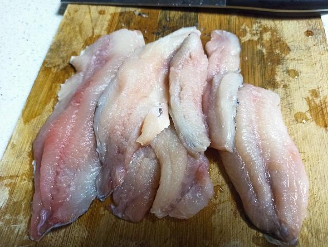 广东鲮鱼丸子的正宗做法 2026年汆鱼丸子的做法视频 广东鲮鱼丸子的正宗做法 2026年汆鱼丸子的做法视频