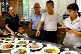 职业点菜师重现江湖 走向大众餐桌仍需行业明确标准图片