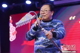 75岁马德华忆《西游记》往事：演猪八戒把肋骨摔变形图片